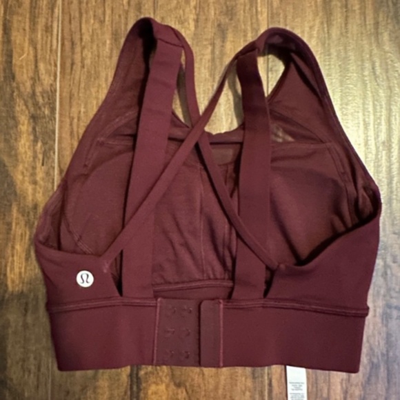Lululemon Sports Bra Size 2 NWOT - Picture 7 of 7